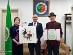 中名联签约国礼画家王世军走进阿盟大
